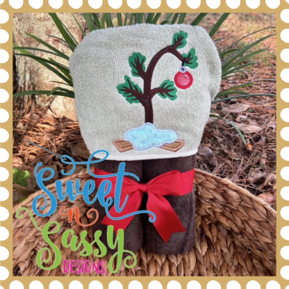 Peanut Christmas Tree